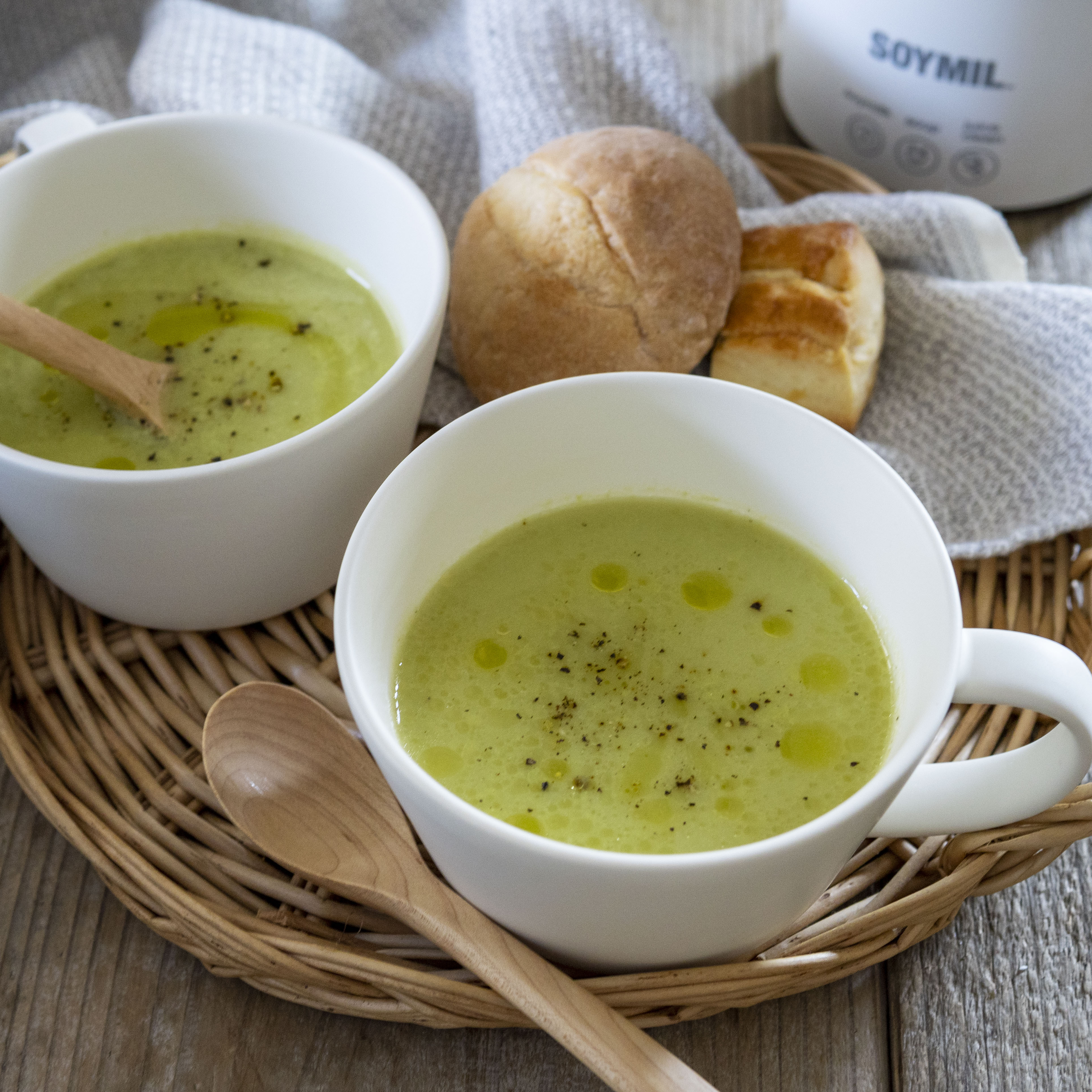 旬を楽しむ!春キャベツの豆乳ポタージュ