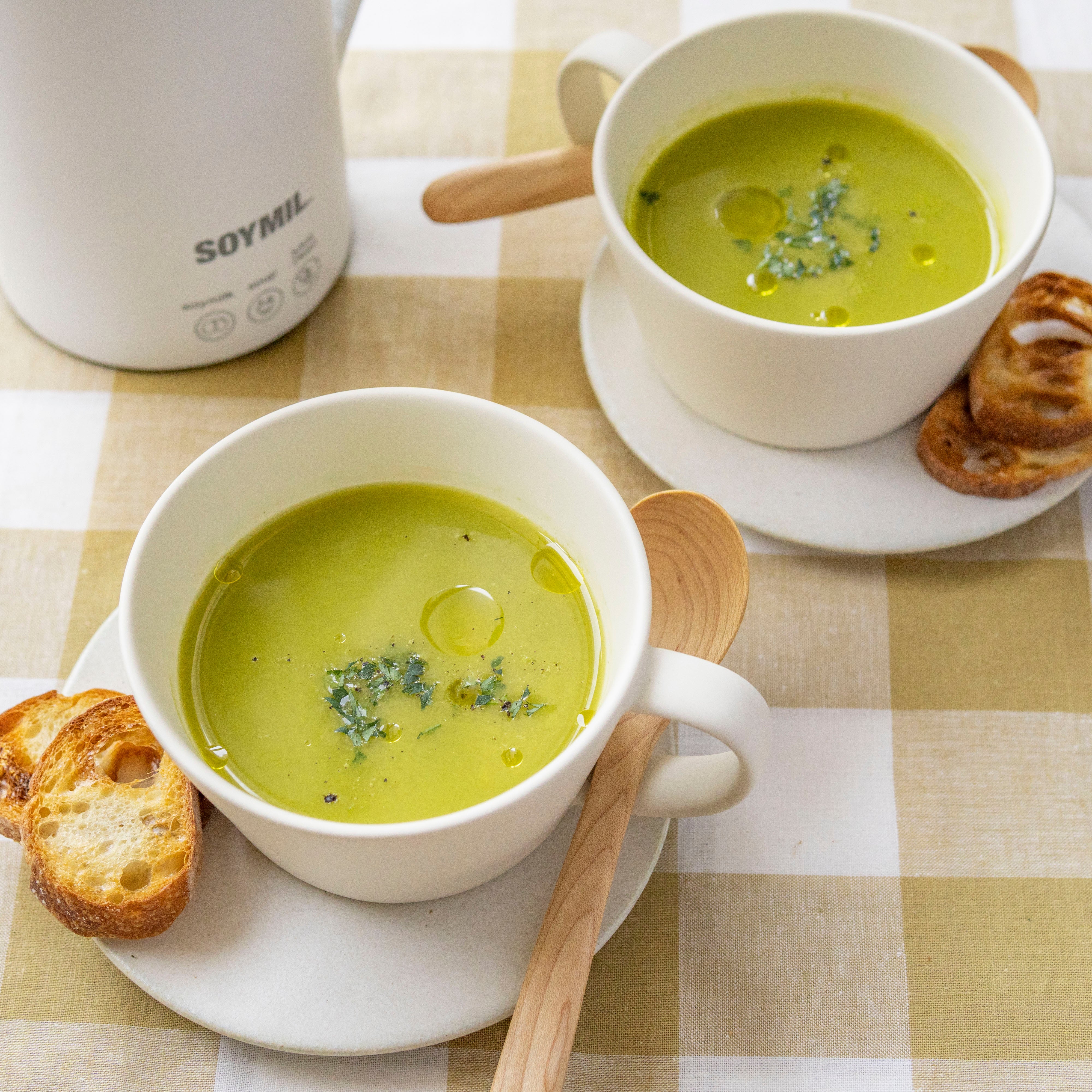 おしゃれな献立のアクセントに!クレソンの豆乳ポタージュ