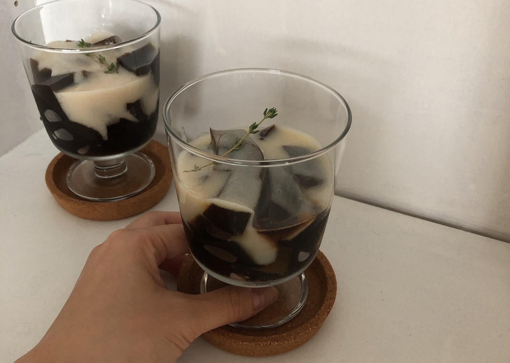 コーヒー寒天の豆乳練乳がけ